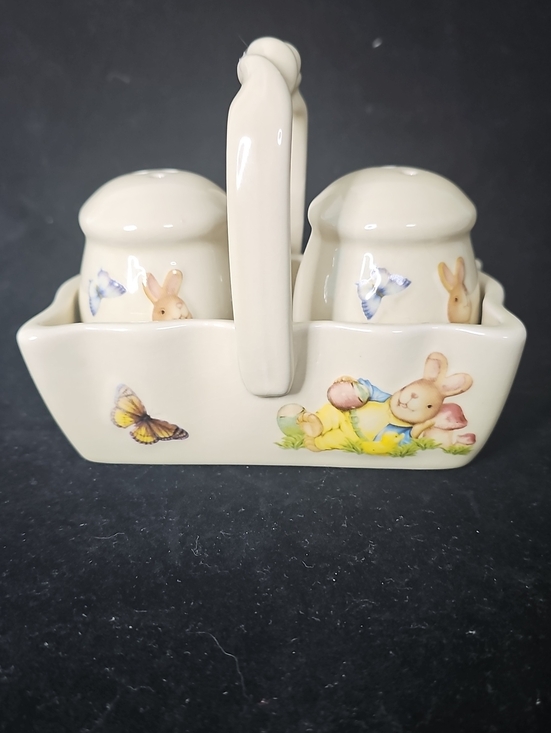 Other - Ceramic Bunny Salt & Pepper Set with Basket